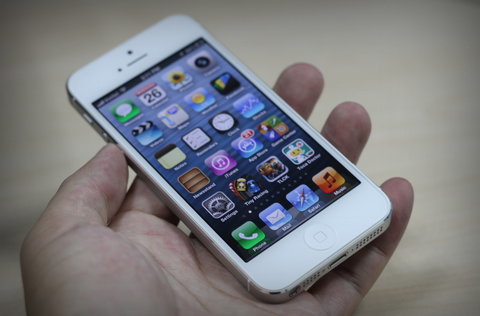 iPhone 5 giảm giá