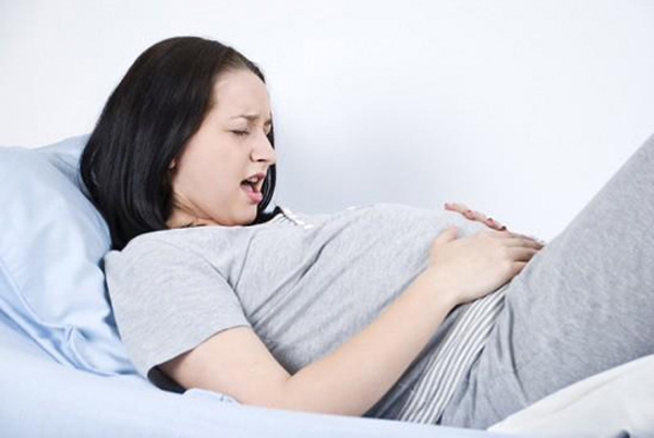 Những dấu hiệu bà bầu cần phải đề phòng trong giai đoạn mang thai