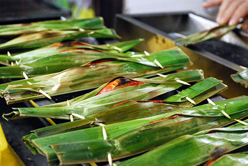 ca nuong otak otak mon an vat phai thu khi den singapore - Cá nướng Otak Otak – món ăn vặt phải thử khi đến Singapore