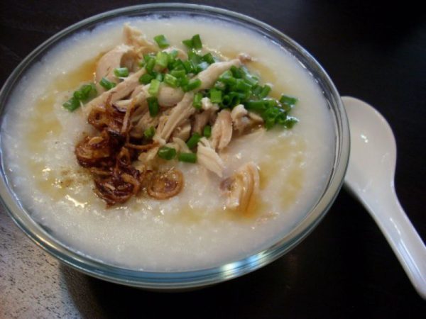 Chao ga nam rom 5 600x450 - Top 9 cách nấu cháo gà thơm ngon, đầy đủ dinh dưỡng cho gia đình